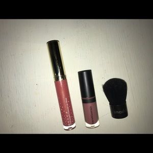 Never used Lip gloss & brush